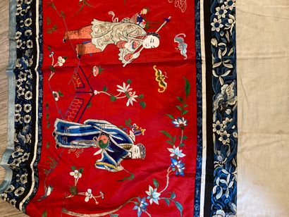 CHINE - Vers 1900.
Large rectangular panel...