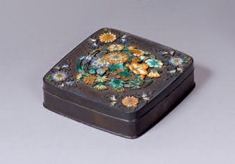 JAPON - Époque MEIJI (1868-1912).
Small square...