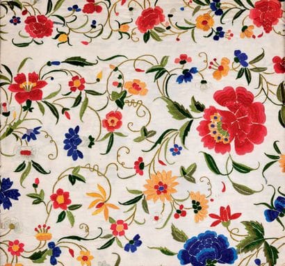 CHINE, Canton - XXe siècle.
Set of two shawls...