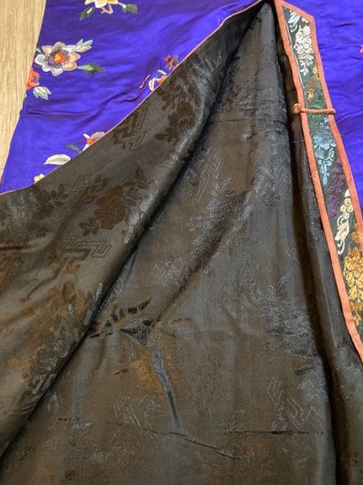 CHINE - Vers 1900.
Set of four women's jackets...