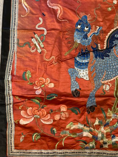 CHINE - Vers 1900.
Set of two large door...