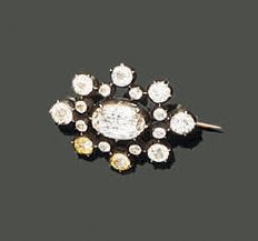 Brooch with gilded silver (800) and metal,...