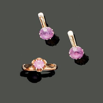 Half-set in 14K (585) yellow gold, comprising...