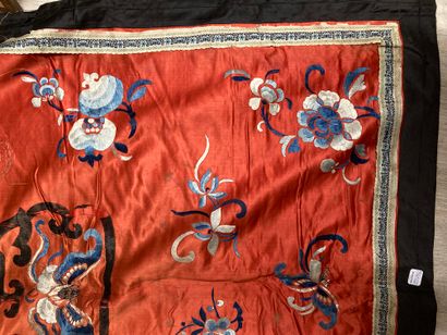 CHINE - Vers 1900.
Set of two large door...