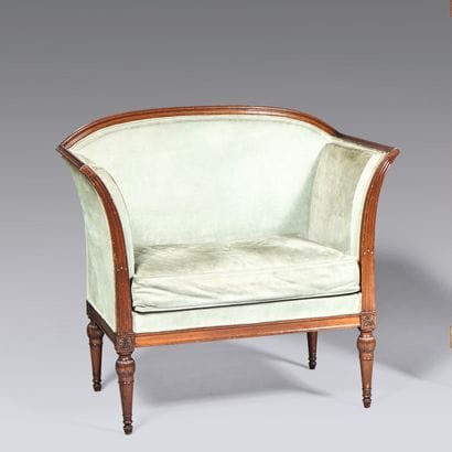Small marquise in molded mahogany, the back...