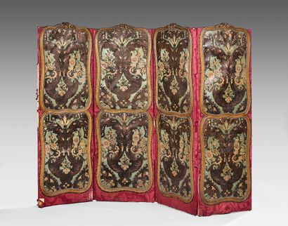 Four-leaf walnut screen, each side molded...