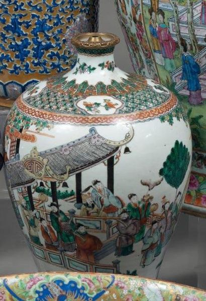 Chine
Vase de forme «meiping» en porcelaine...