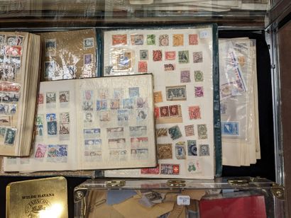 Set of stamps in bulk, in album and in p...
