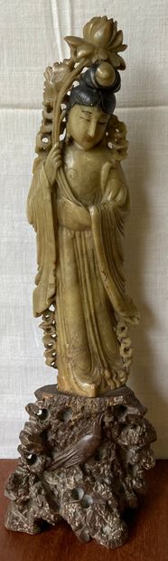 Two statuettes in lardstone, the first representing...