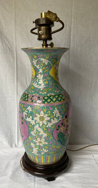 China, 20th century. Porcelain baluster vase...