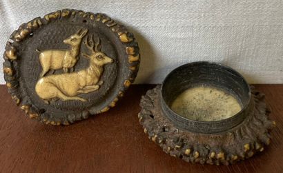 Small box in antler, the lid carved with...