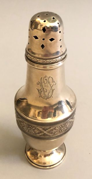 Saupoudroir in silver (925), decorated with...