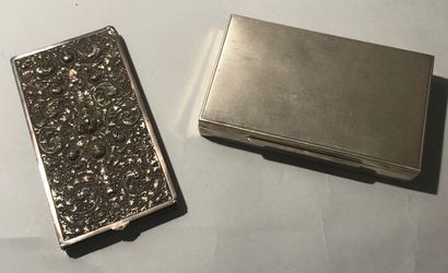 Silver case (800), with guilloche decoration...