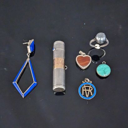 Silver jewelry (925): - lipstick case, decorated...