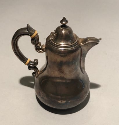 Small silver pourer (925), the handle with...