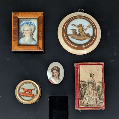 Trinkets : a rectangular miniature in the...