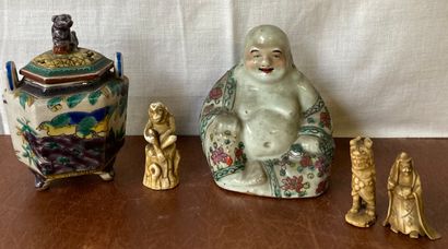 Far Eastern trinkets : a hexagonal perfume...