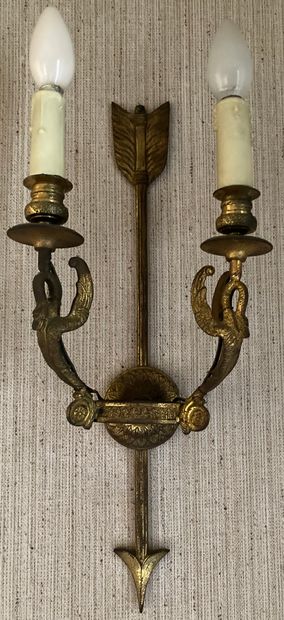 Pair of wall sconces in gilded cast bronze,...