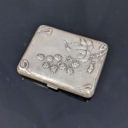 Silver cigarette case (925) with embossed...