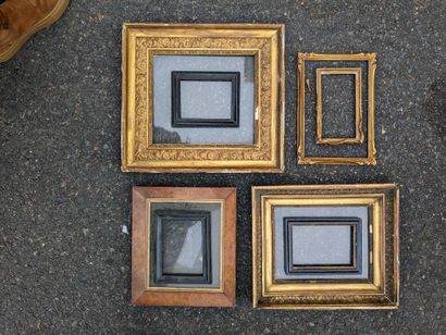 Set: gilded wood frame with a frieze of palmettes,...