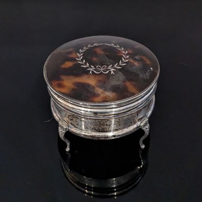 Round pudding cup with English silver mounting...