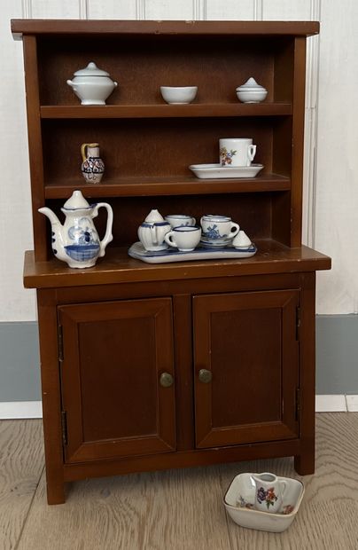 Doll's sideboard with two bodies in varnished...