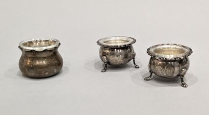 Pair of tripod salt bowls in English silver...