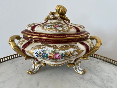 Porcelain covered tureen with polychrome...