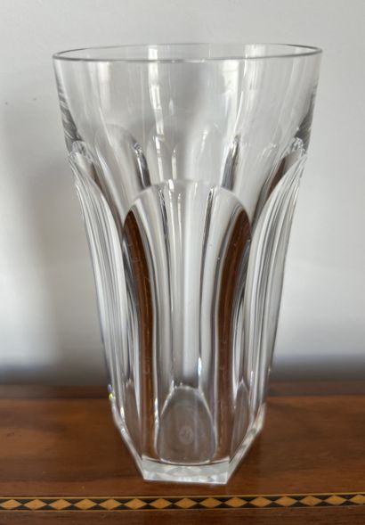 Crystal factory of BACCARAT. Five glasses...
