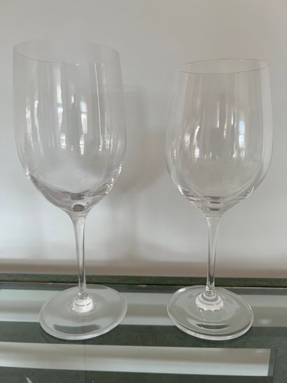 Manufacture RIEDEL. Suite of seventeen stemmed...