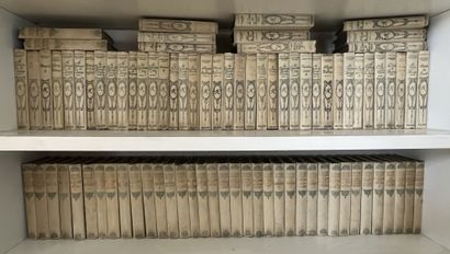 Mannette de volumes édition Nelson dont Zola,...