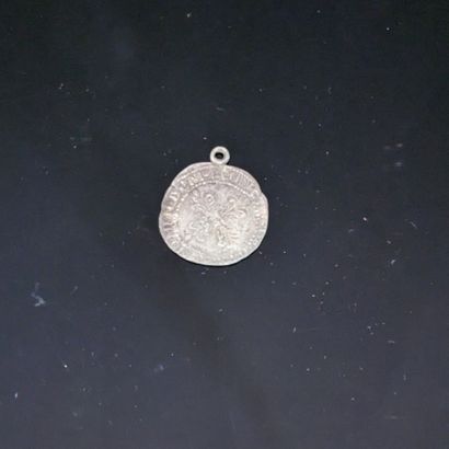 Henri III silver coin, mounted in pendant....