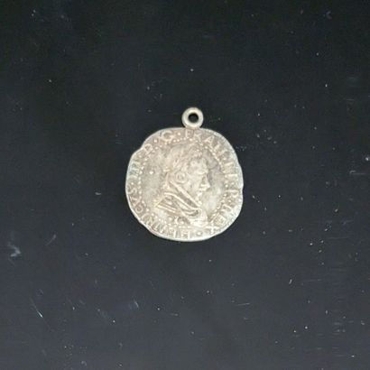 Henri III silver coin, mounted in pendant....