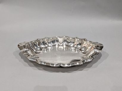 Oval basket in foreign silver (800), the...