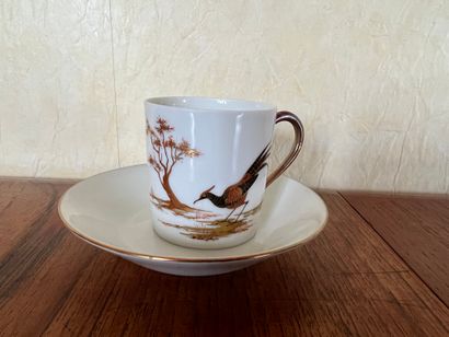 Suite of twelve mocha cups and their saucer...