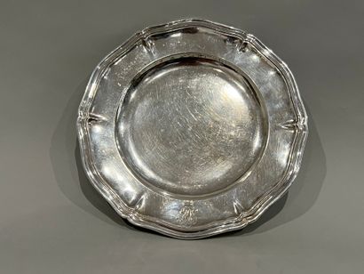 Small round plate in silver (925), the edge...