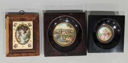 Trois miniatures à sujet d'un paysage animé,...