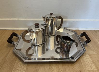 Set in silver-plated metal including a coffee...