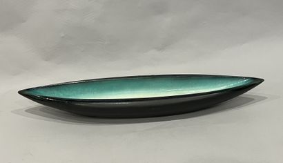 Poterie Pol CHAMBOST. Pirogue. Longue coupe...