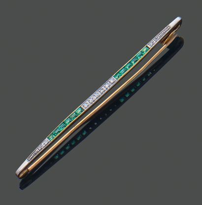 18K (750) yellow and white gold barrette...