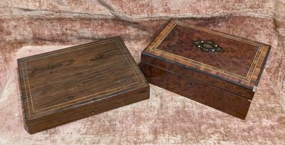 Coffret de jeux en palissandre marqueté de...
