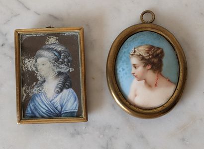 Miniature ovale sur porcelaine Diane en buste....