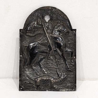 Silver icon rizza (800) with repoussé decoration...