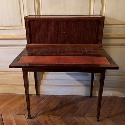 Bonheur-du-jour in wood veneer inlaid with...