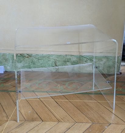 Pair of sofa ends in transparent Plexiglas,...
