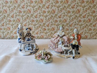 Porcelain: couple of musicians, couple playing...