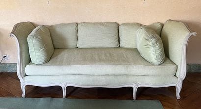 Grey lacquered wood bench, upside-down scrolled...