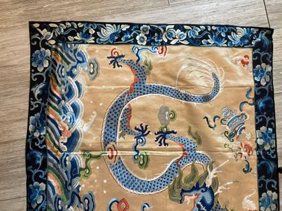 CHINE - XIXe siècle. Grand panneau de décoration...