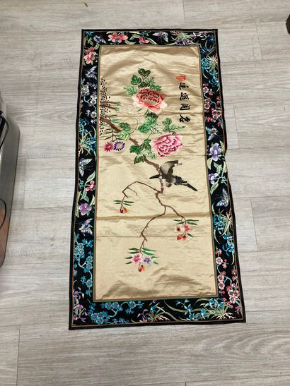CHINE, Canton - XXe siècle. Ensemble de quatre...