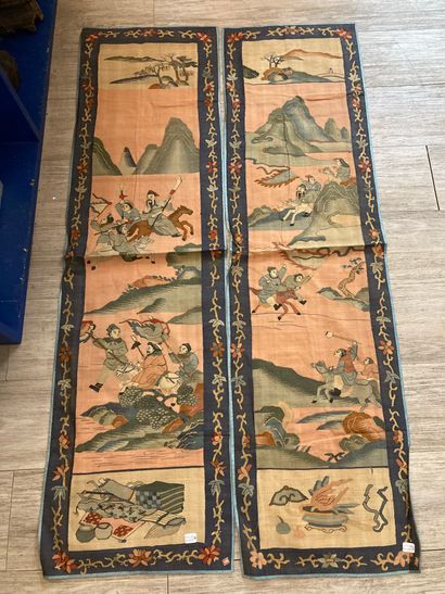 CHINE - XXe siècle. Ensemble de quatre pièces...